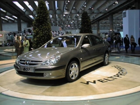Peugeot607